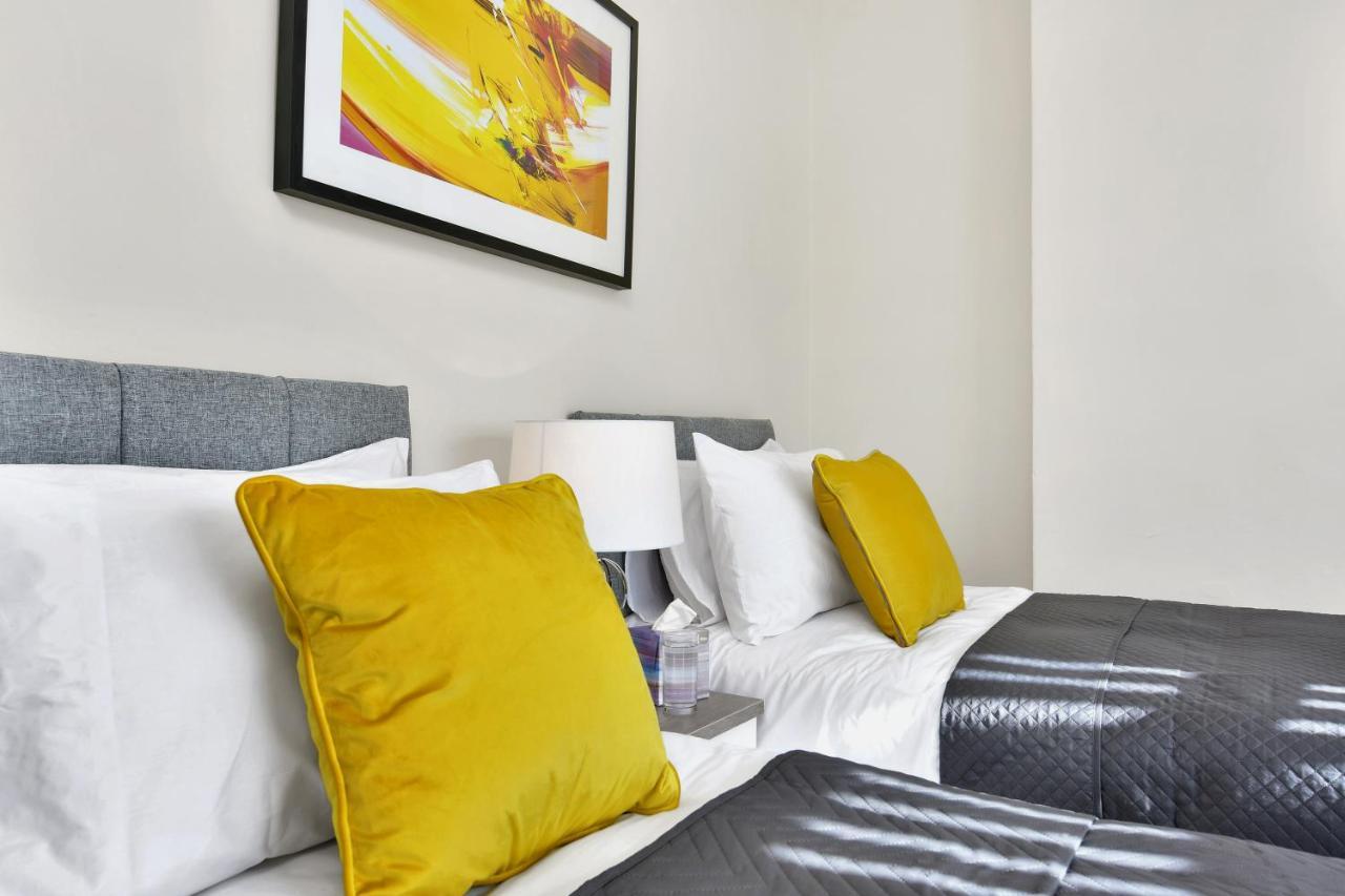 Xclusive Living Stay Near Airport & Nec, The Whitecroft Sheldon  Esterno foto
