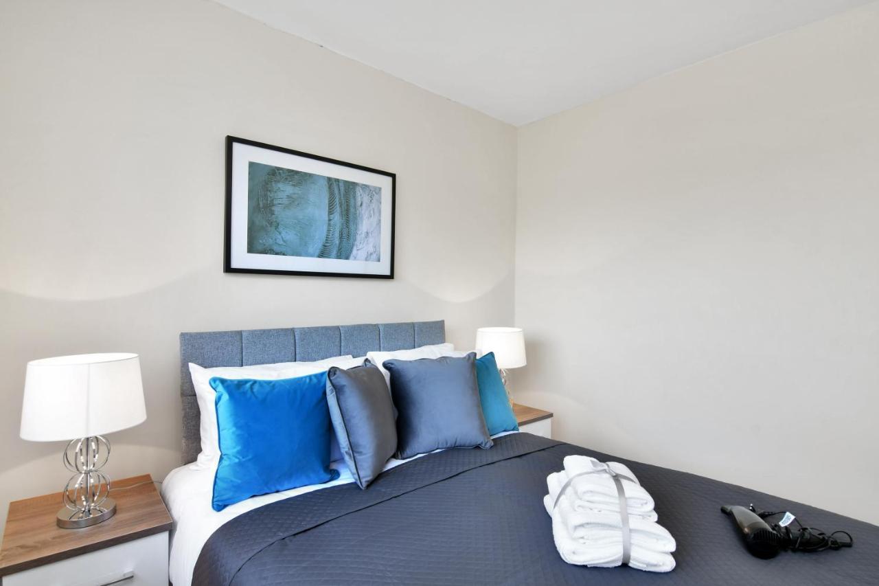 Xclusive Living Stay Near Airport & Nec, The Whitecroft Sheldon  Esterno foto