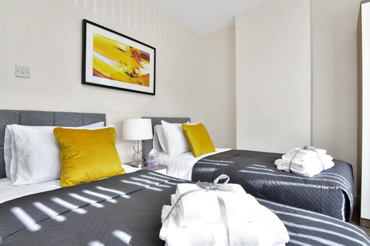Xclusive Living Stay Near Airport & Nec, The Whitecroft Sheldon  Esterno foto
