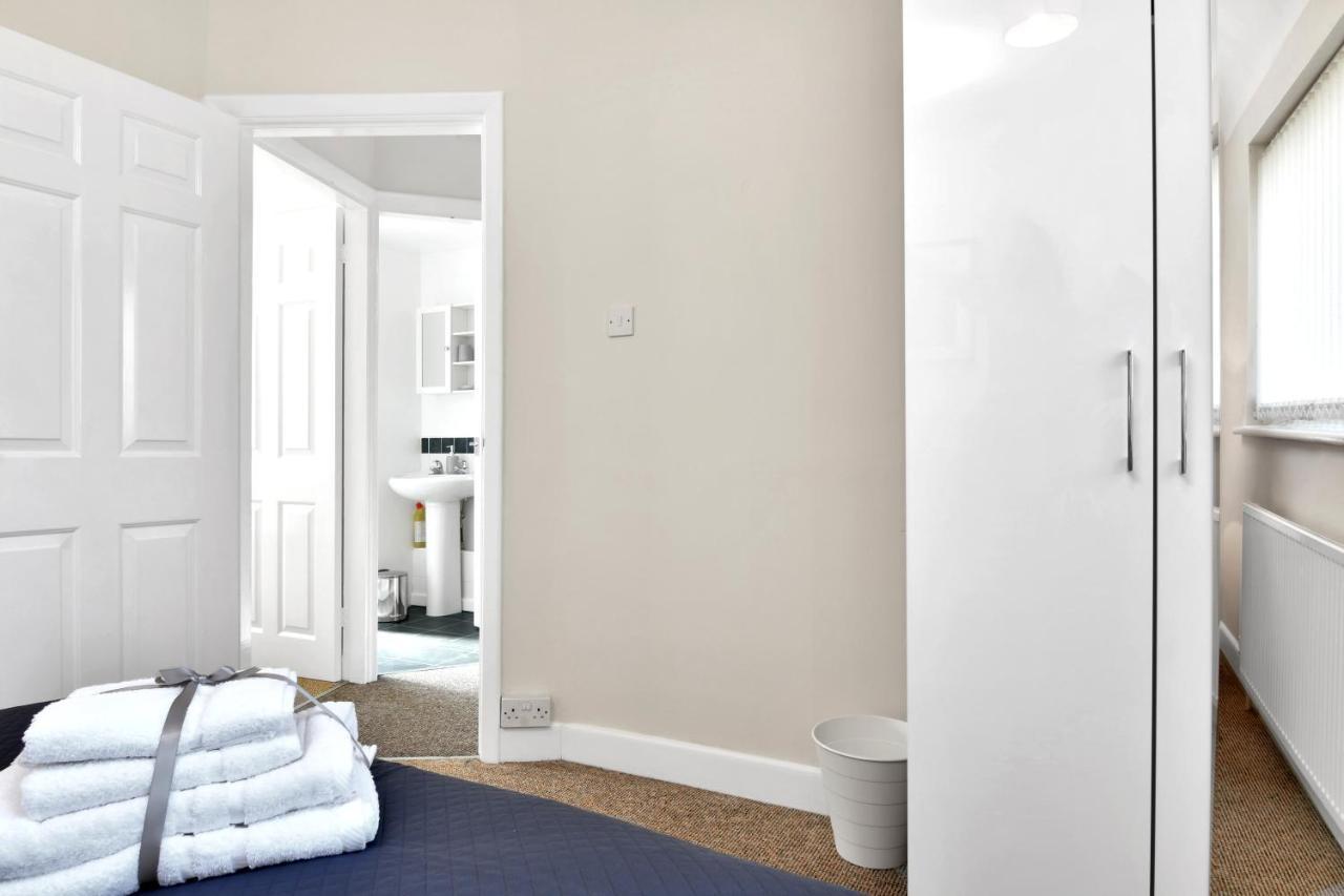 Xclusive Living Stay Near Airport & Nec, The Whitecroft Sheldon  Esterno foto
