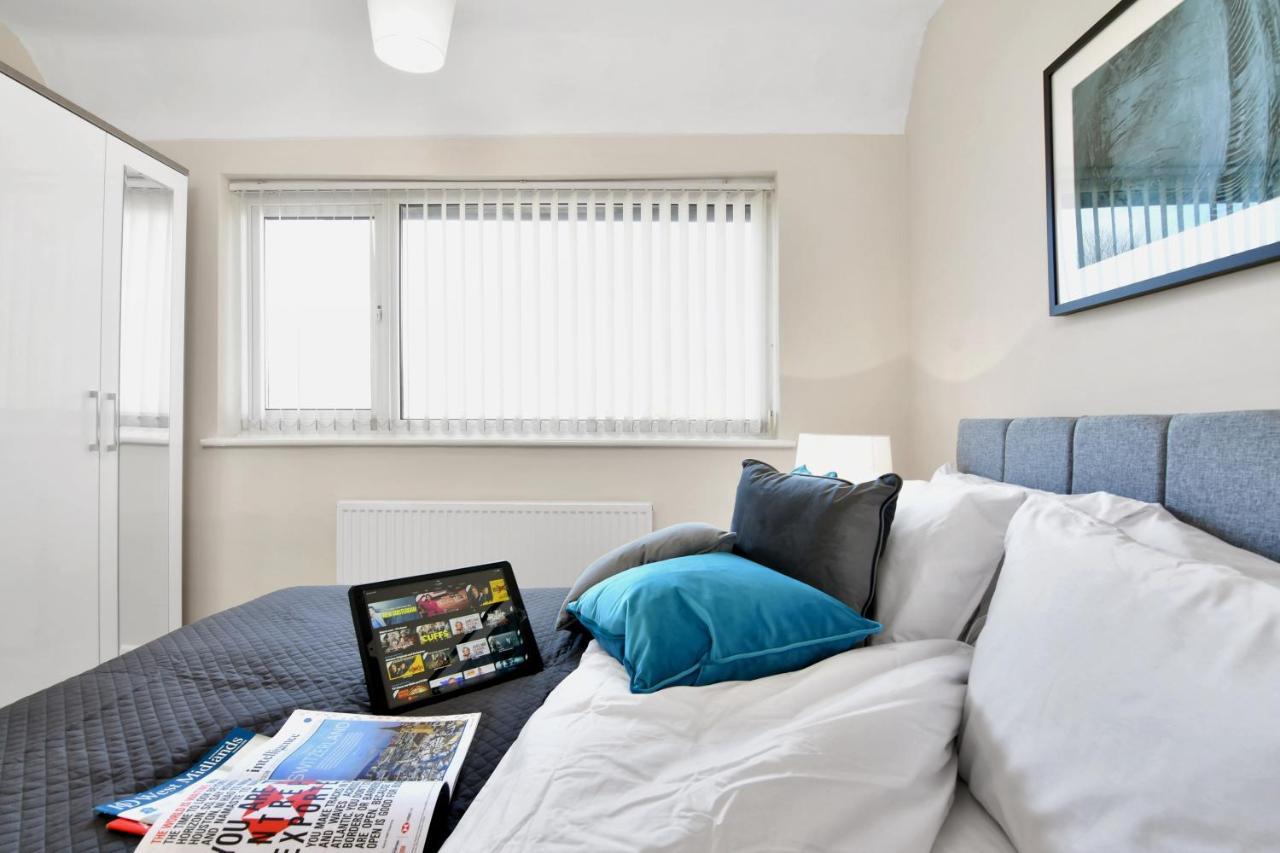 Xclusive Living Stay Near Airport & Nec, The Whitecroft Sheldon  Esterno foto