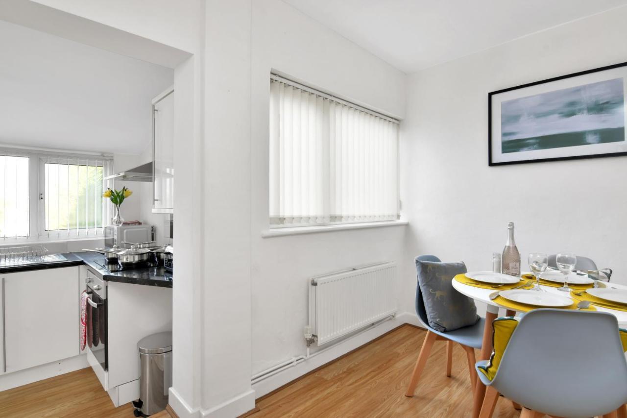 Xclusive Living Stay Near Airport & Nec, The Whitecroft Sheldon  Esterno foto