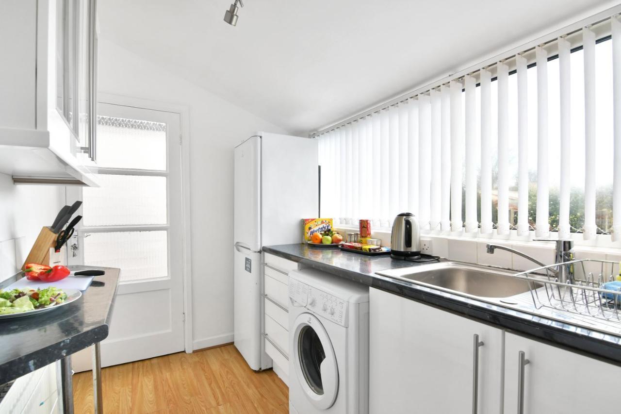 Xclusive Living Stay Near Airport & Nec, The Whitecroft Sheldon  Esterno foto
